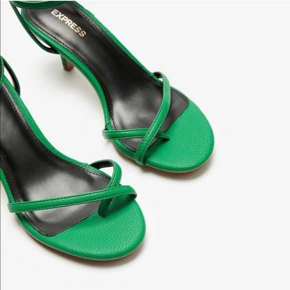 kelly green heels